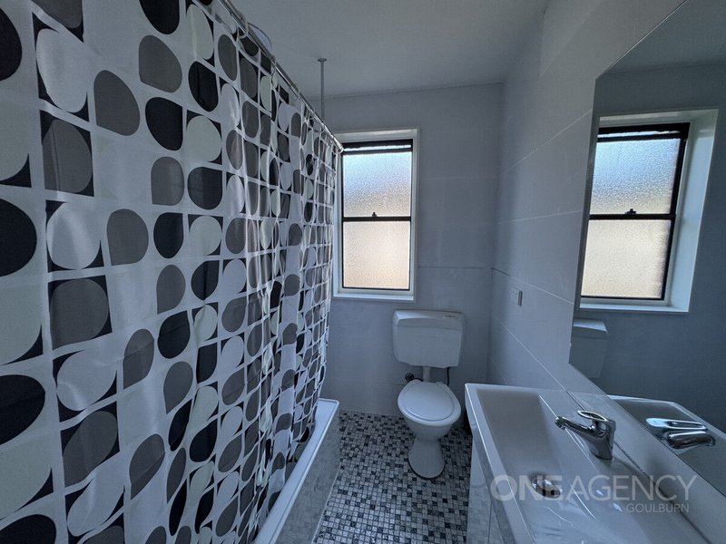 Photo - 33 Gourock Avenue, Goulburn NSW 2580 - Image 7