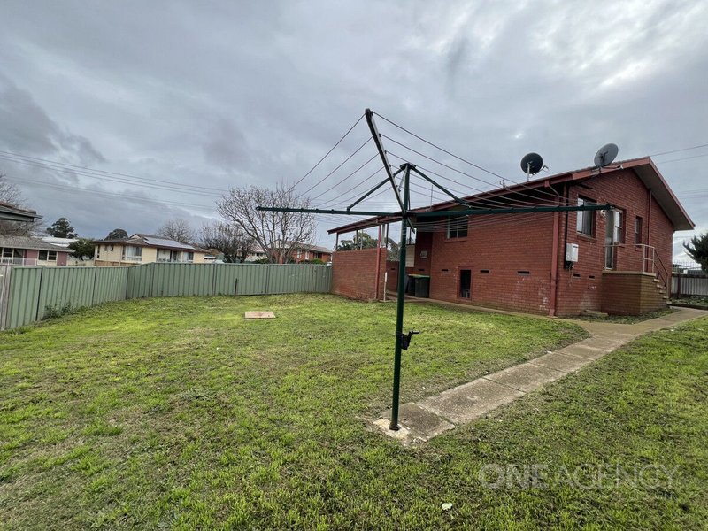 Photo - 33 Gourock Avenue, Goulburn NSW 2580 - Image 9