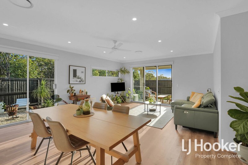 Photo - 33 Graham Circuit, Yarrabilba QLD 4207 - Image 16