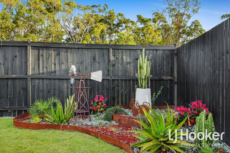 Photo - 33 Graham Circuit, Yarrabilba QLD 4207 - Image 19