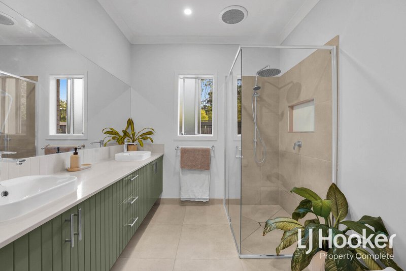 Photo - 33 Graham Circuit, Yarrabilba QLD 4207 - Image 21