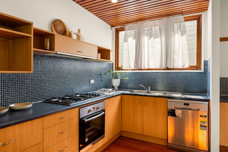 Photo - 33 Green Terrace, Windsor QLD 4030 - Image 6