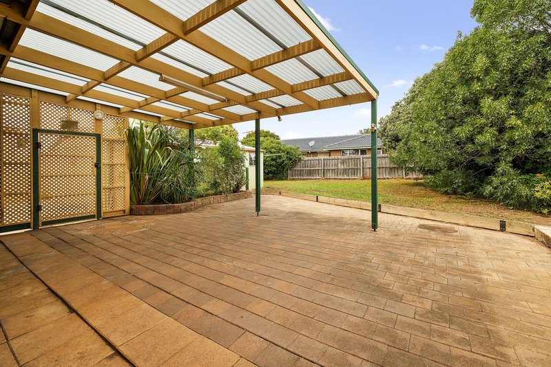 Photo - 33 Grey Street, Darley VIC 3340 - Image 16