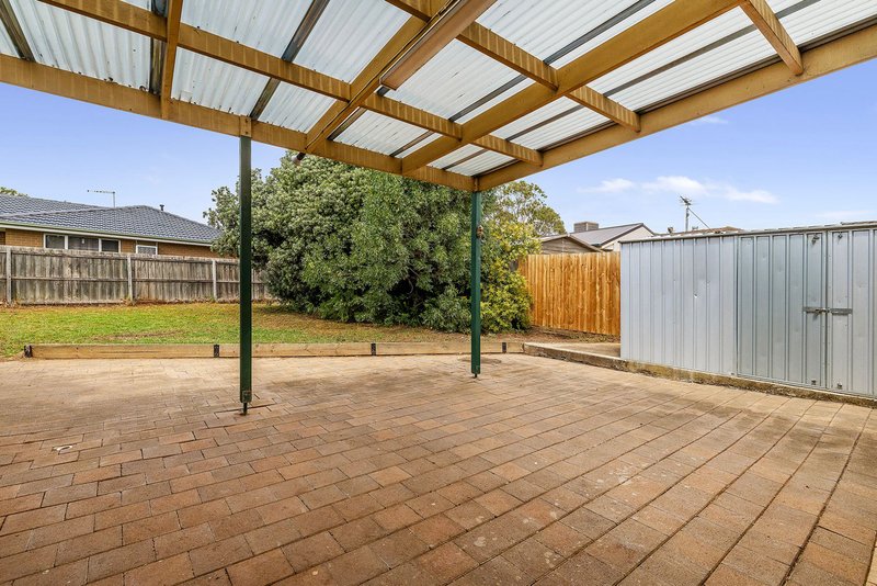 Photo - 33 Grey Street, Darley VIC 3340 - Image 17