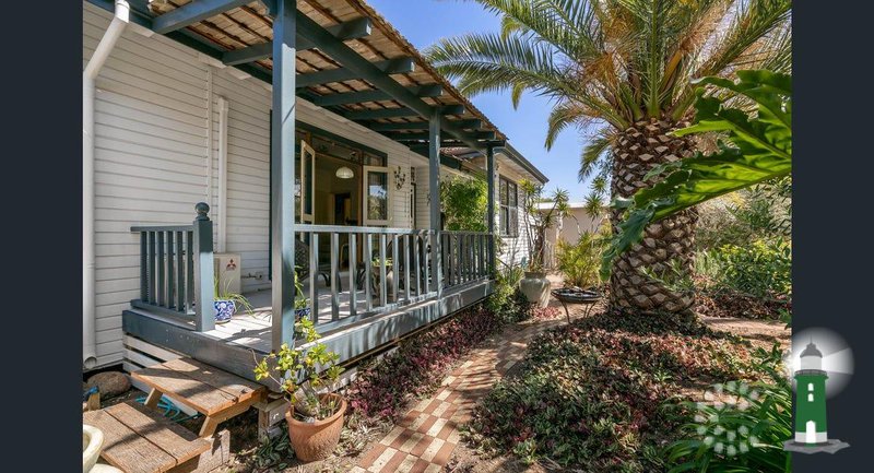 Photo - 33 Grigg Place, Hilton WA 6163 - Image 2
