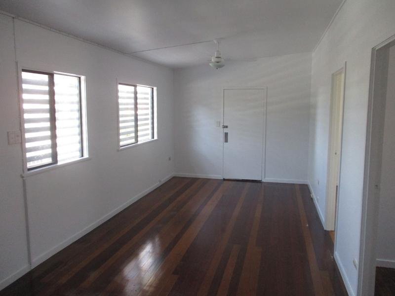 Photo - 33 Grosvenor Terrace, Deception Bay QLD 4508 - Image 2