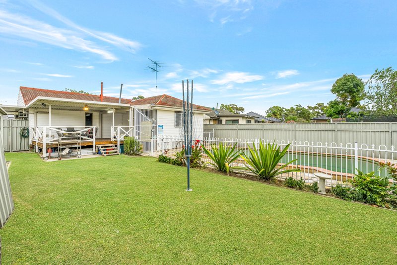 Photo - 33 Guthega Crescent, Heckenberg NSW 2168 - Image 11