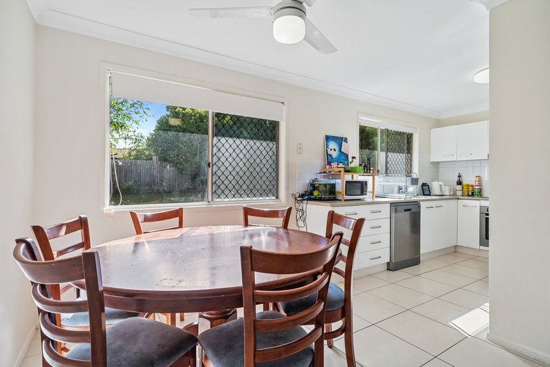 Photo - 33 Hakea Street, Crestmead QLD 4132 - Image 4