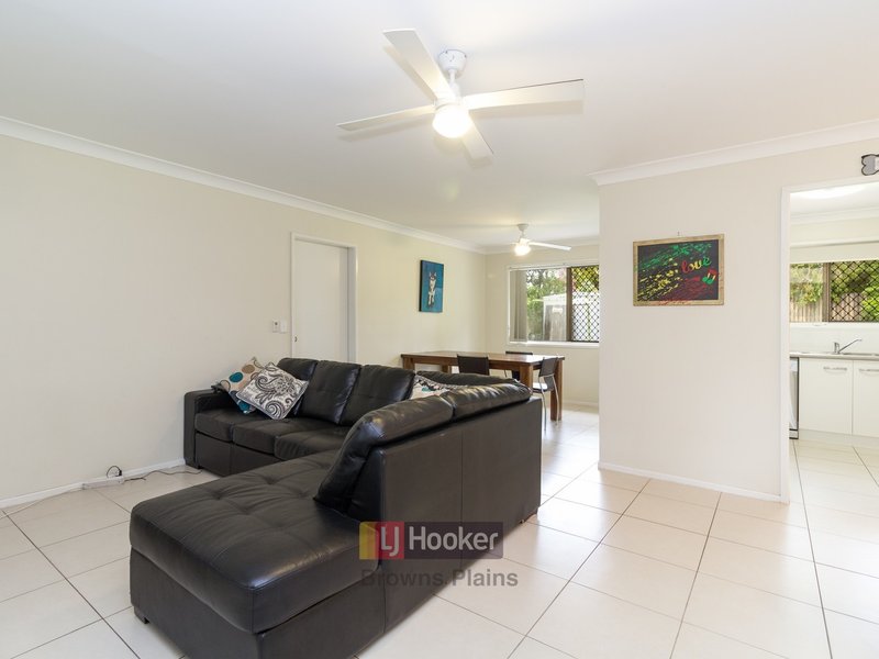 Photo - 33 Hakea Street, Crestmead QLD 4132 - Image 2