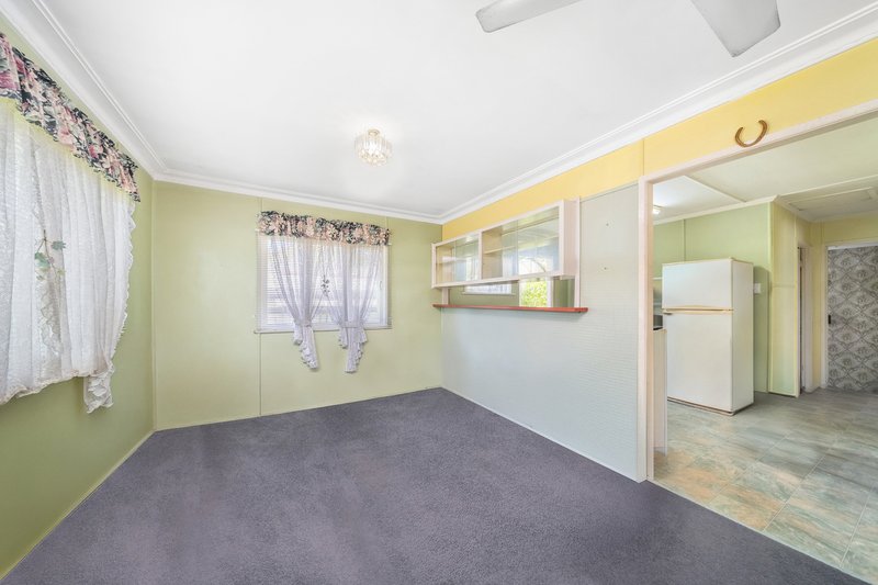 Photo - 33 Hale Street, Margate QLD 4019 - Image 4