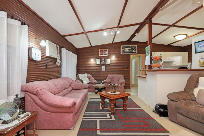 Photo - 33 Harding Street, Kallangur QLD 4503 - Image 8