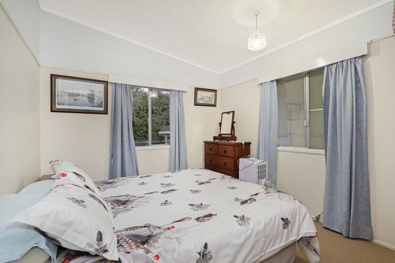 Photo - 33 Harding Street, Kallangur QLD 4503 - Image 12