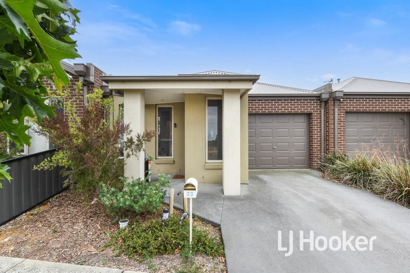 33 Havana Parade, Pakenham VIC 3810