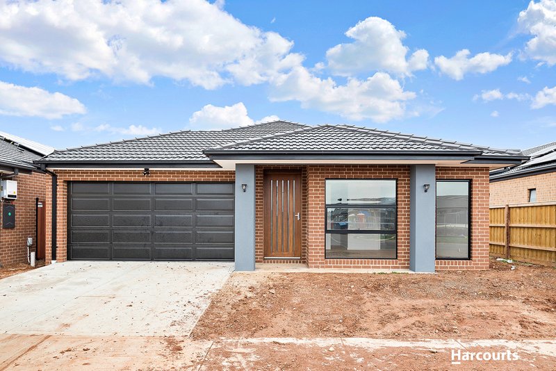 33 Hawkestone Street, Melton South VIC 3338