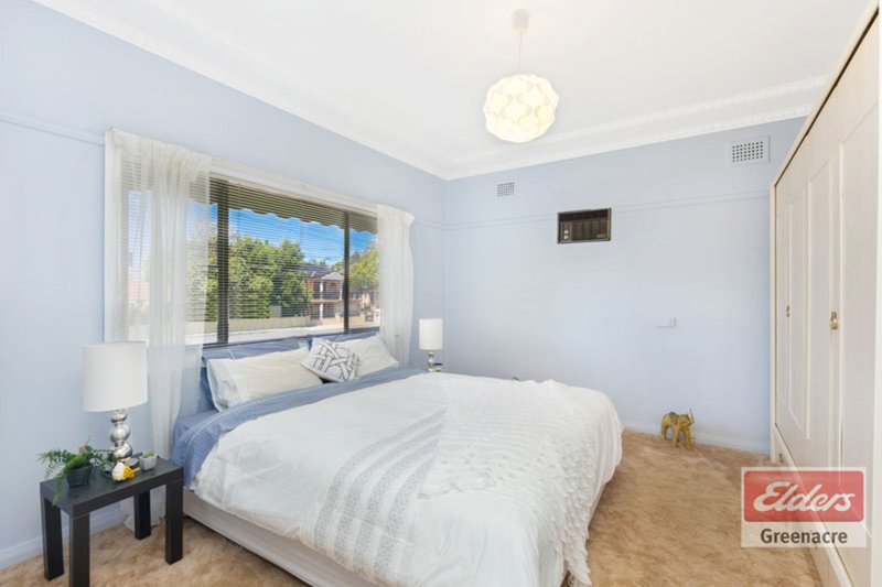 Photo - 33 Hebe Street, Greenacre NSW 2190 - Image 7