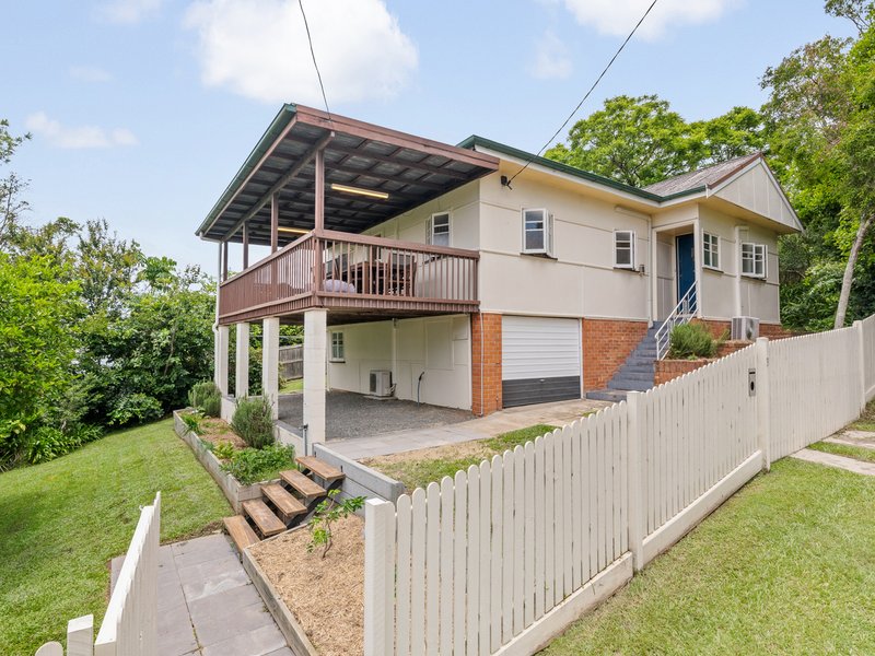 Photo - 33 Henderson Street, Oxley QLD 4075 - Image 2