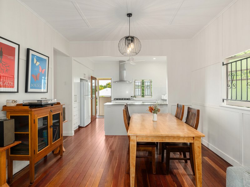 Photo - 33 Henderson Street, Oxley QLD 4075 - Image 8