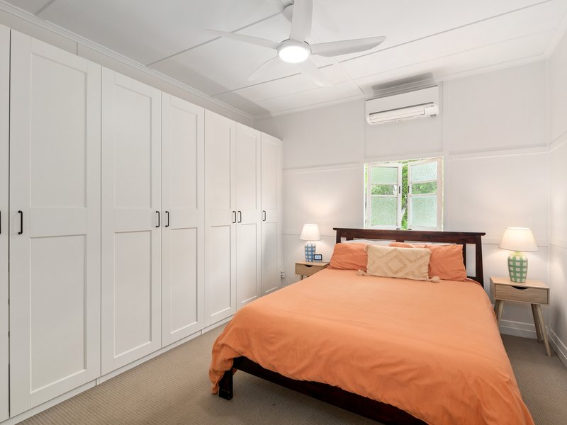 Photo - 33 Henderson Street, Oxley QLD 4075 - Image 9