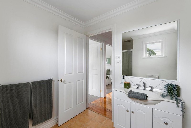 Photo - 33 Henkel Street, Brunswick VIC 3056 - Image 9