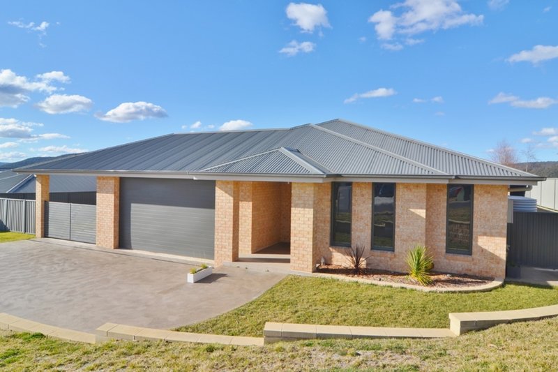 33 Hillcrest Avenue, Lithgow NSW 2790 Real Estate Industry Partners