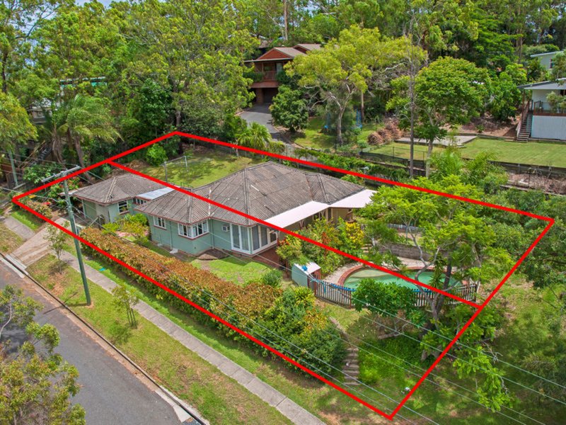 33 Hockings Street, Holland Park West QLD 4121