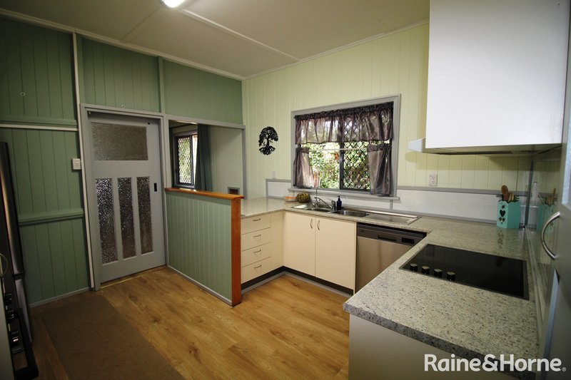 Photo - 33 Hodge Street, Kingaroy QLD 4610 - Image 2