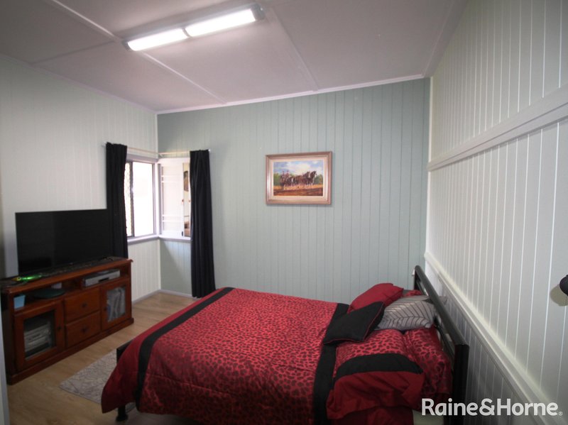 Photo - 33 Hodge Street, Kingaroy QLD 4610 - Image 11