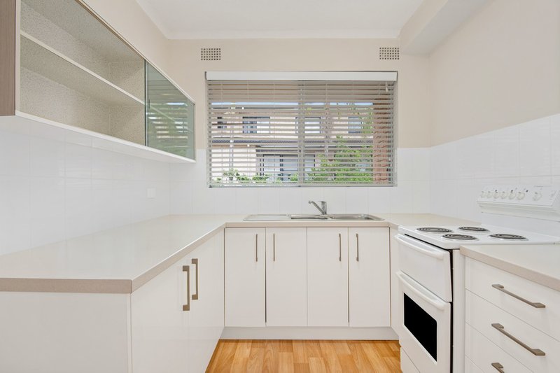 Photo - 3/3 Holborn Avenue, Dee Why NSW 2099 - Image 3