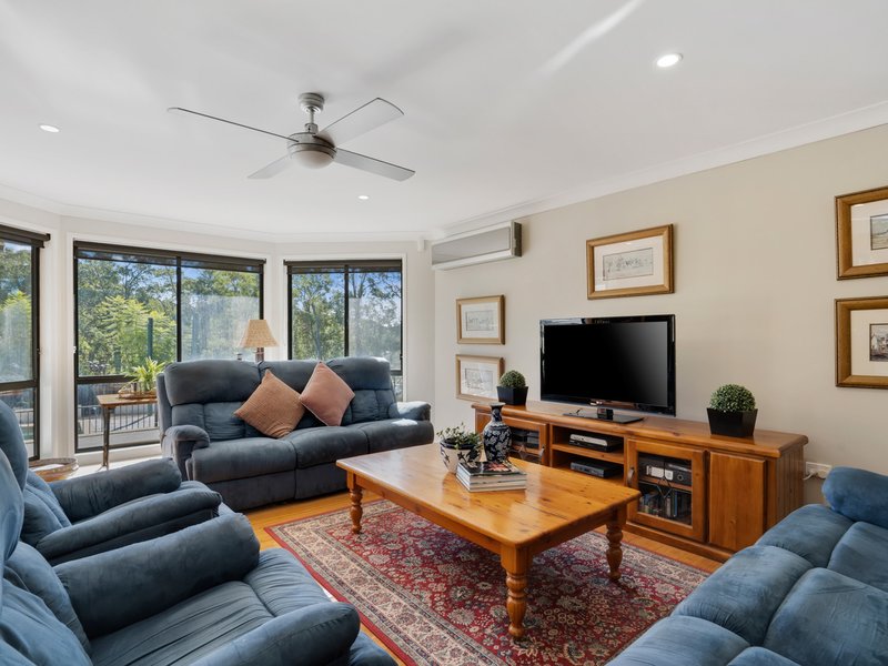 Photo - 33 Holloway Drive, Jilliby NSW 2259 - Image 7