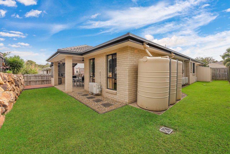 Photo - 33 Holly Crescent, Griffin QLD 4503 - Image 5