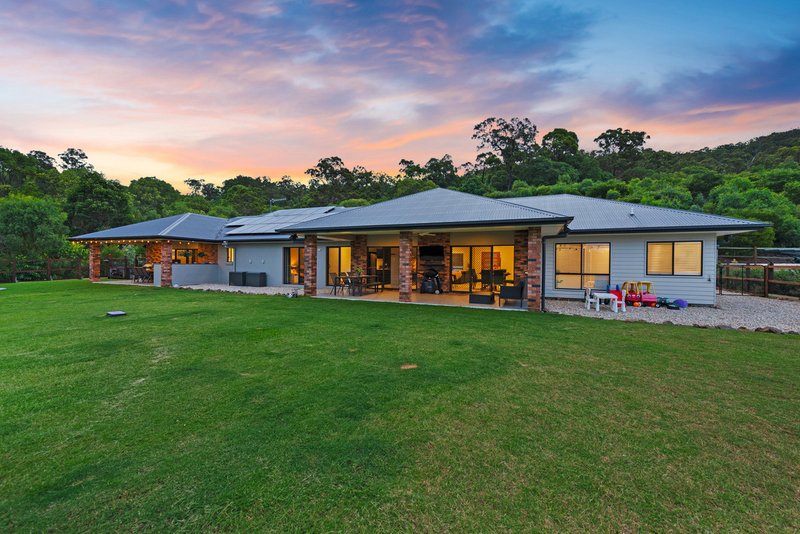 Photo - 33 Homestead Crescent, Kingsholme QLD 4208 - Image 2