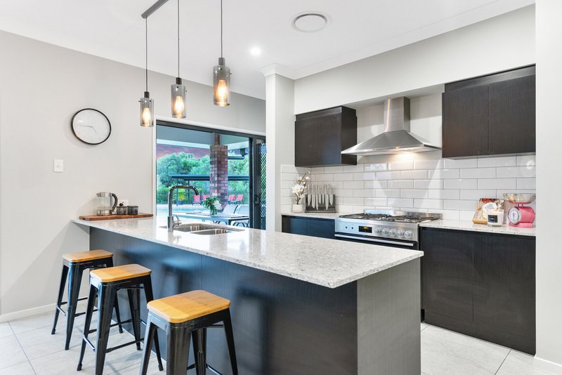 Photo - 33 Homestead Crescent, Kingsholme QLD 4208 - Image 7