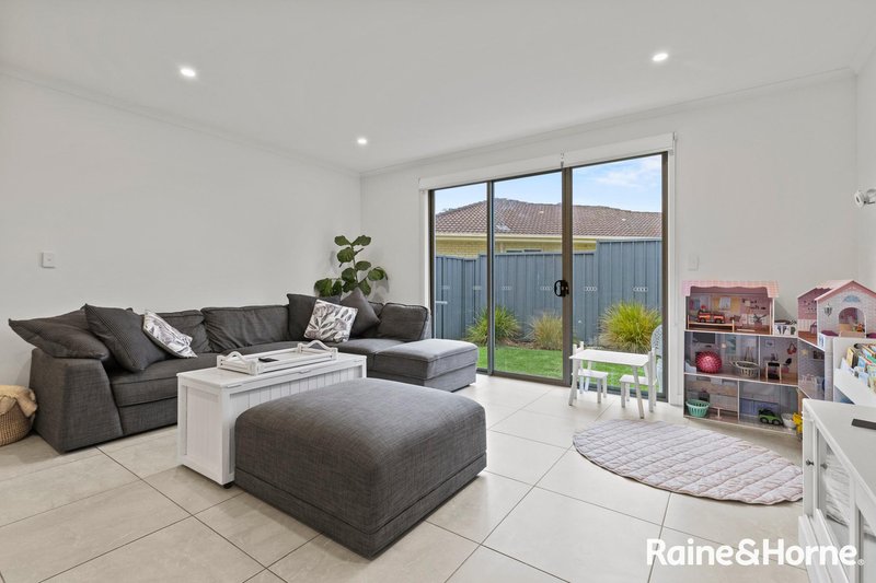 Photo - 3/3 Hooper Place, Christies Beach SA 5165 - Image 2