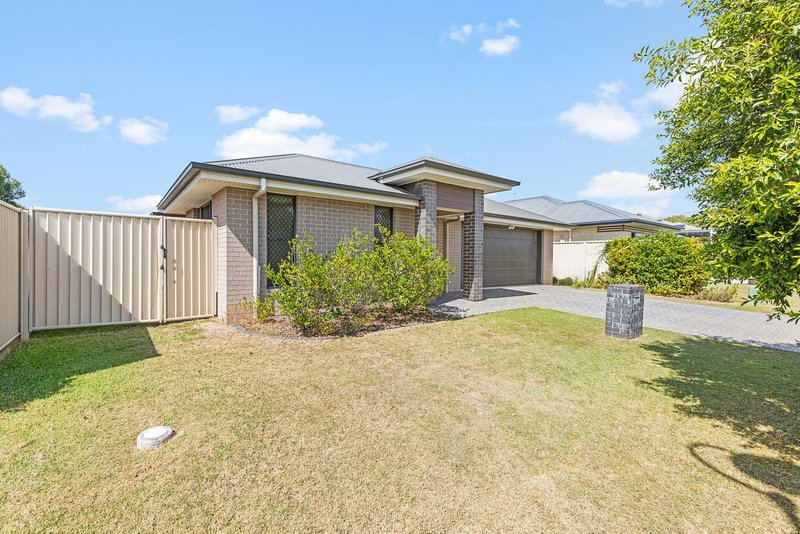Photo - 33 Hooper Street, Birkdale QLD 4159 - Image 3