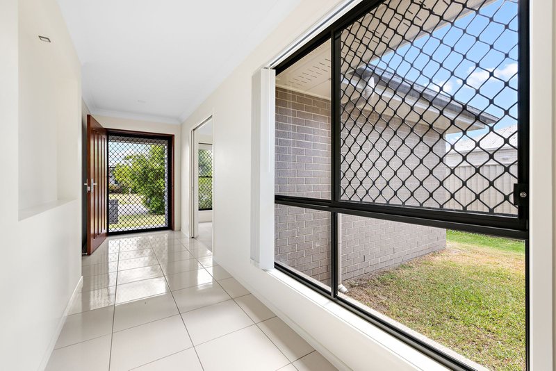 Photo - 33 Hooper Street, Birkdale QLD 4159 - Image 4