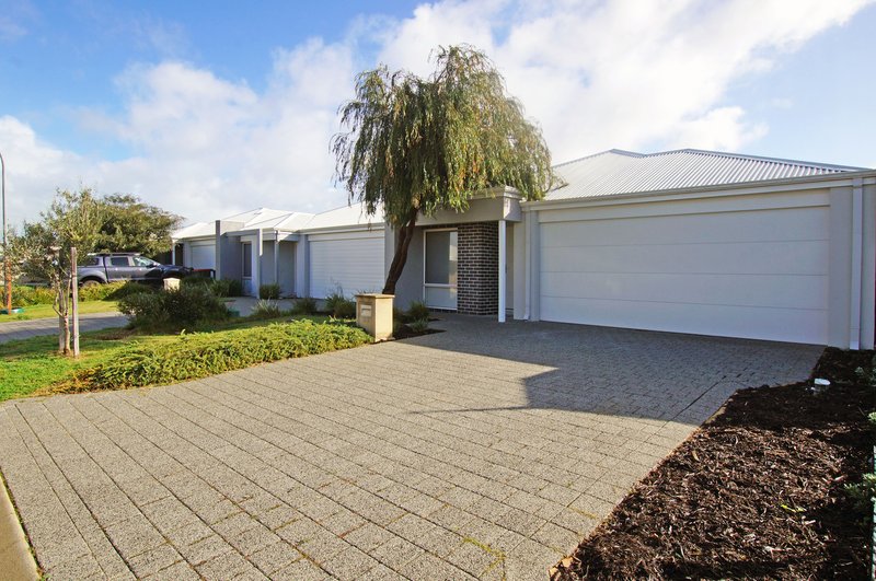 33 Hopbush Way, Beeliar WA 6164