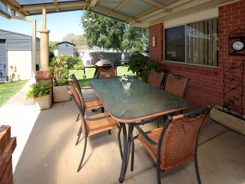 Photo - 33 Horsley Street, Kooringal NSW 2650 - Image 15