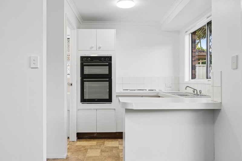 Photo - 33 Hughes Street, Browns Plains QLD 4118 - Image 8