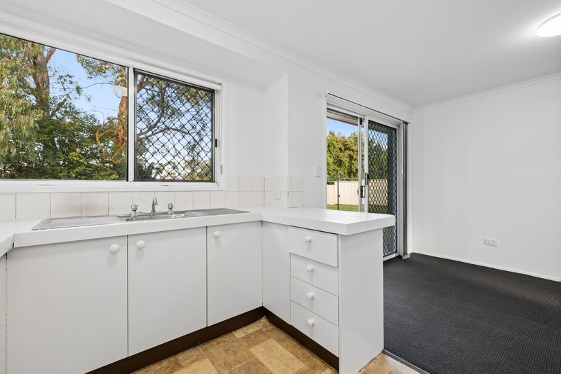 Photo - 33 Hughes Street, Browns Plains QLD 4118 - Image 9