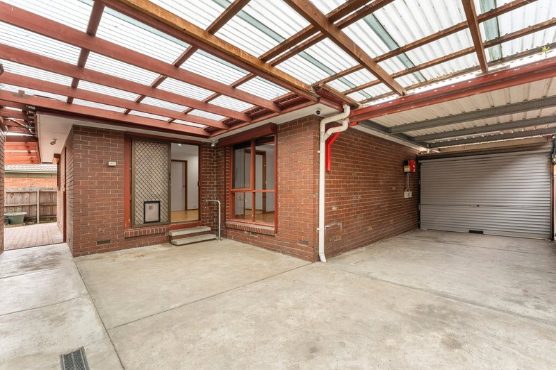 Photo - 33 Hunt Crescent, Clarinda VIC 3169 - Image 7