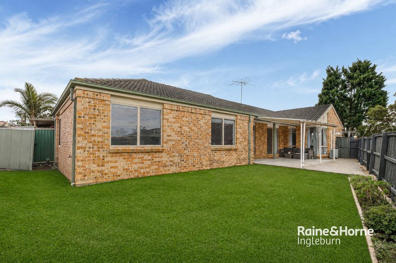 Photo - 33 Hyacinth Avenue, Macquarie Fields NSW 2564 - Image 8