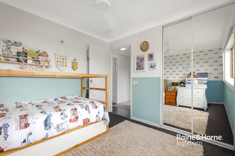 Photo - 33 Hyacinth Avenue, Macquarie Fields NSW 2564 - Image 10