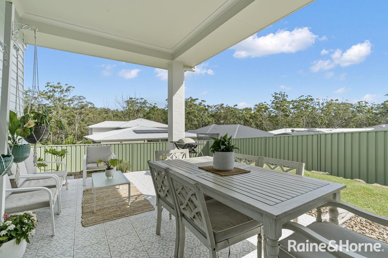 Photo - 33 Iluka Crescent, Narrawallee NSW 2539 - Image 5