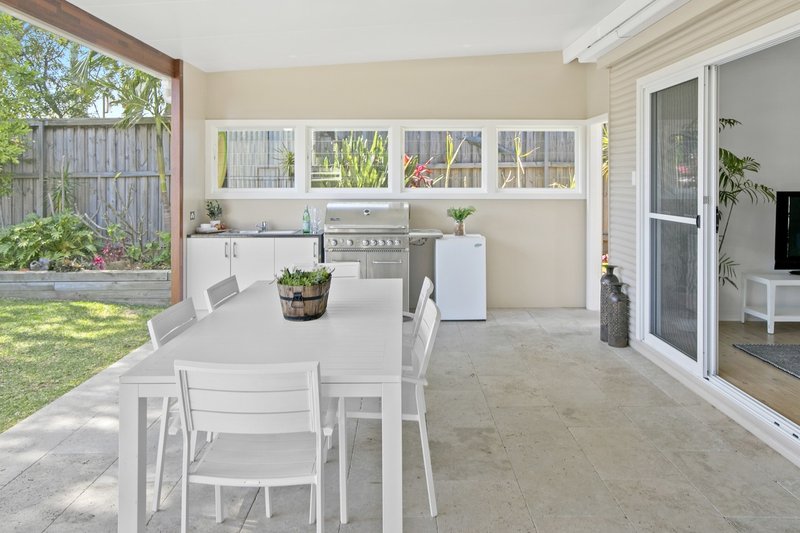 Photo - 33 Innes Road, Manly Vale NSW 2093 - Image 4