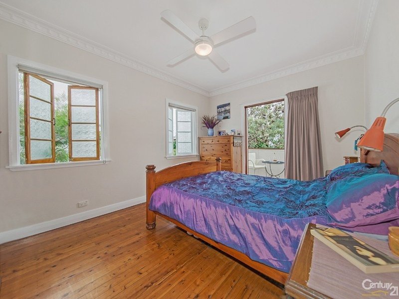 Photo - 33 Irene Street, Wynnum QLD 4178 - Image 8