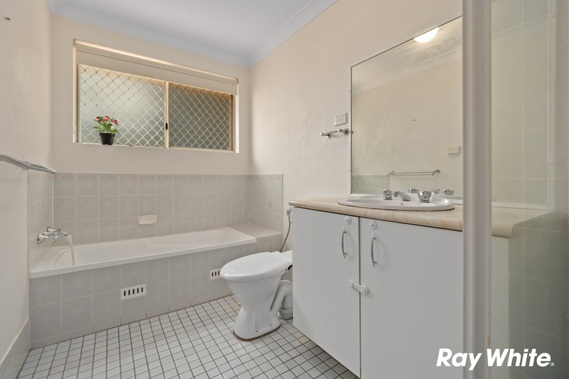 Photo - 3/3 Isaac Place, Quakers Hill NSW 2763 - Image 5