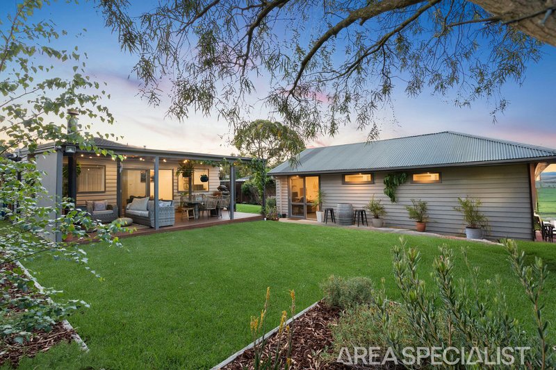 Photo - 33 Jackson Drive, Langwarrin VIC 3910 - Image 18