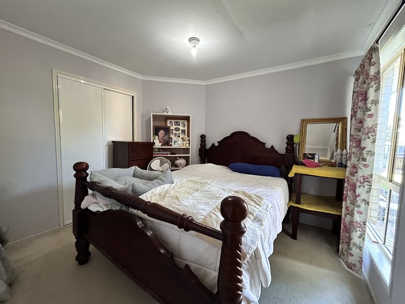 Photo - 33 Jade Garden Drive, Boronia Heights QLD 4124 - Image 7