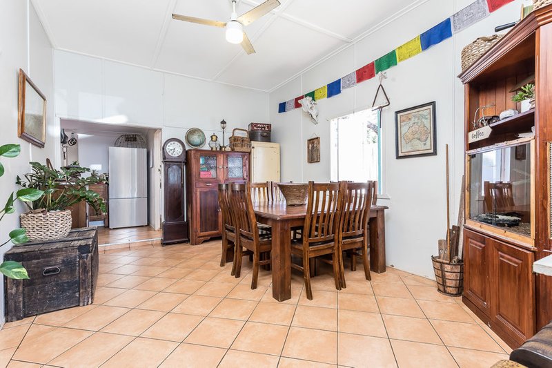 Photo - 33 James Street, Scarborough QLD 4020 - Image 5