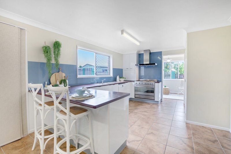 Photo - 33 Jarrah Street, Beaconsfield QLD 4740 - Image 6